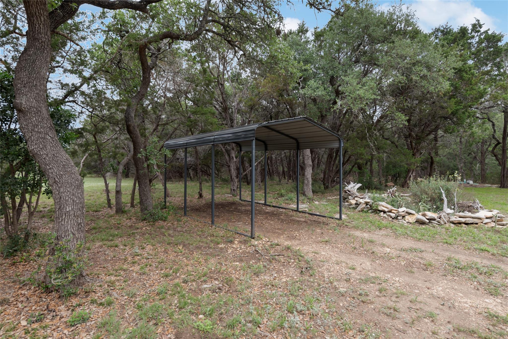 351 Lonesome Trl, Driftwood, TX 78619