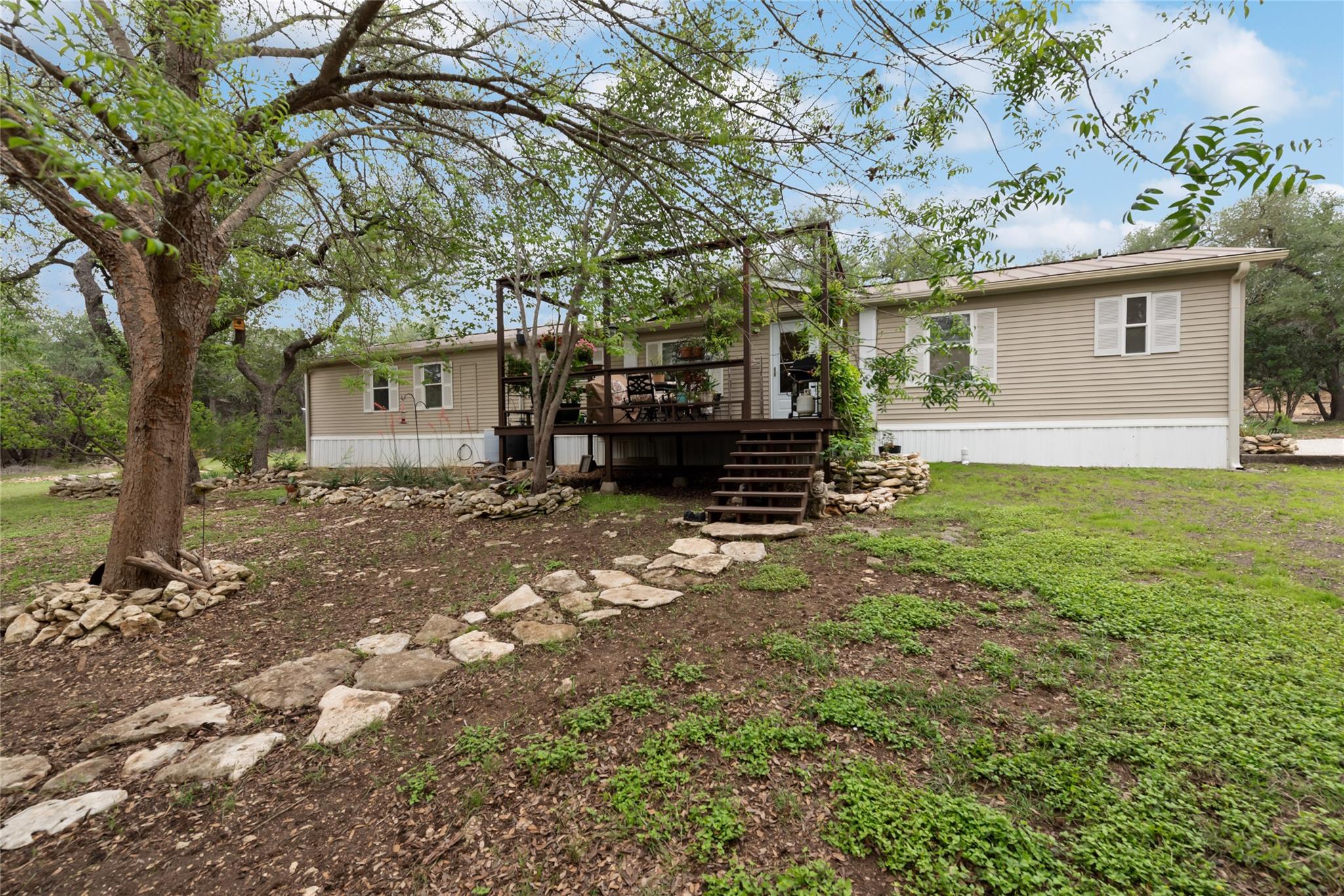 351 Lonesome Trl, Driftwood, TX 78619