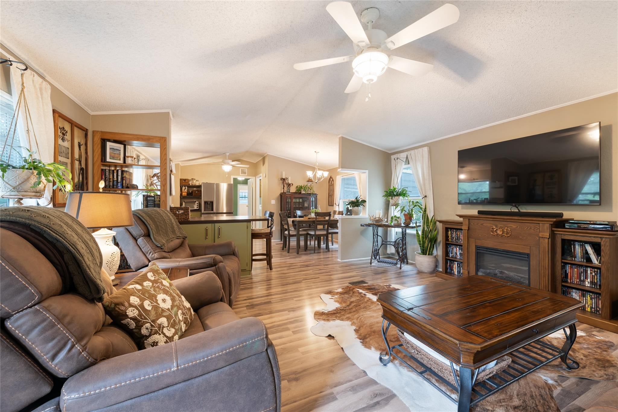 351 Lonesome Trl, Driftwood, TX 78619