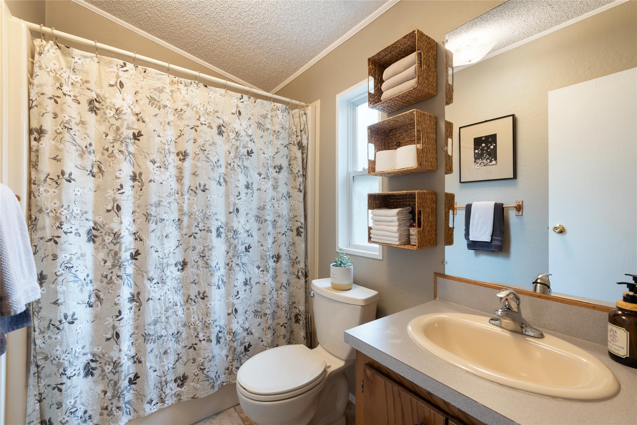 351 Lonesome Trl, Driftwood, TX 78619