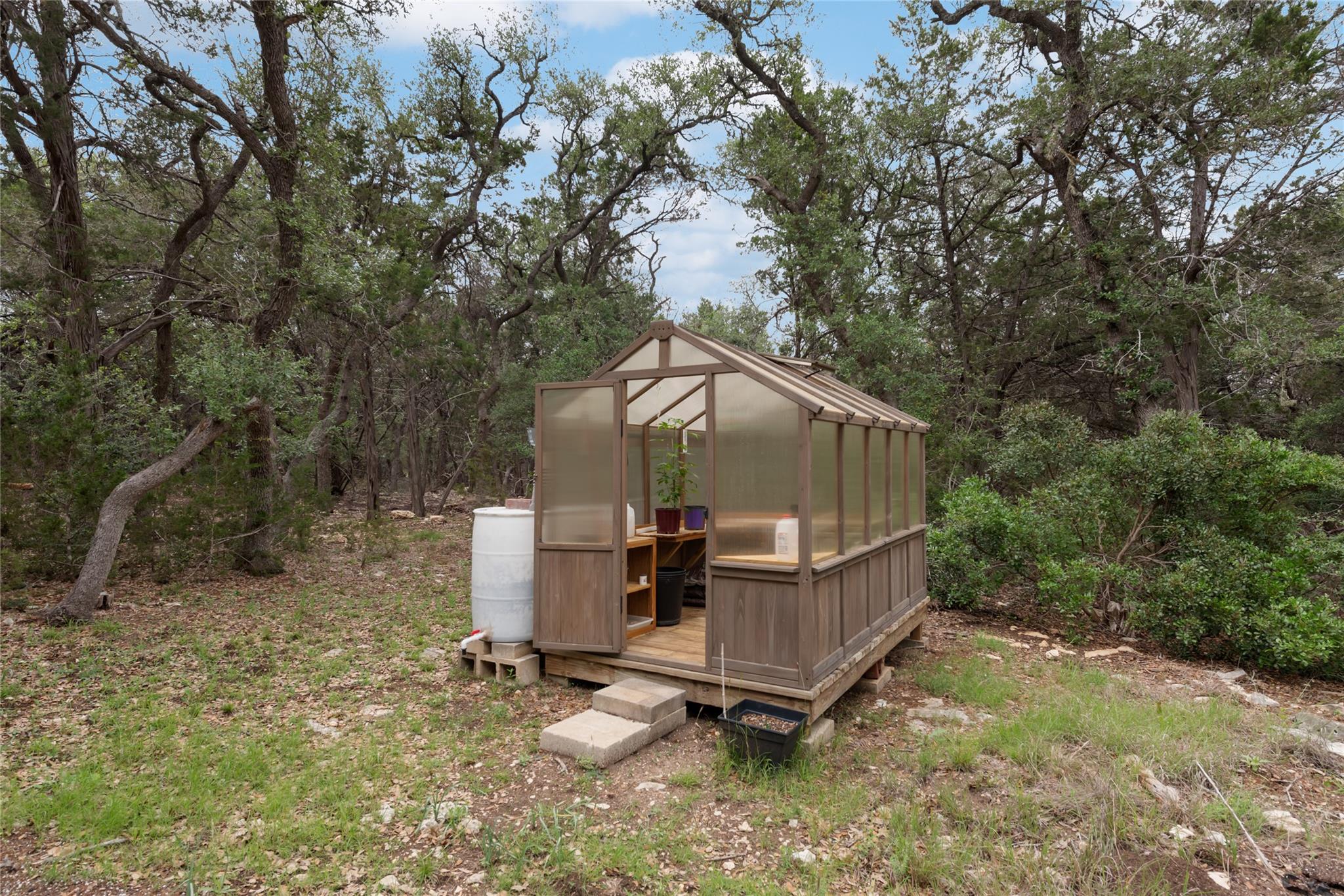 351 Lonesome Trl, Driftwood, TX 78619
