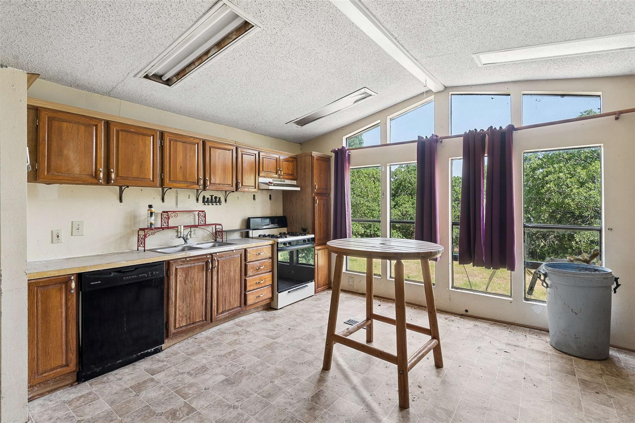 194 Private Road 4663, Boyd, TX 76023