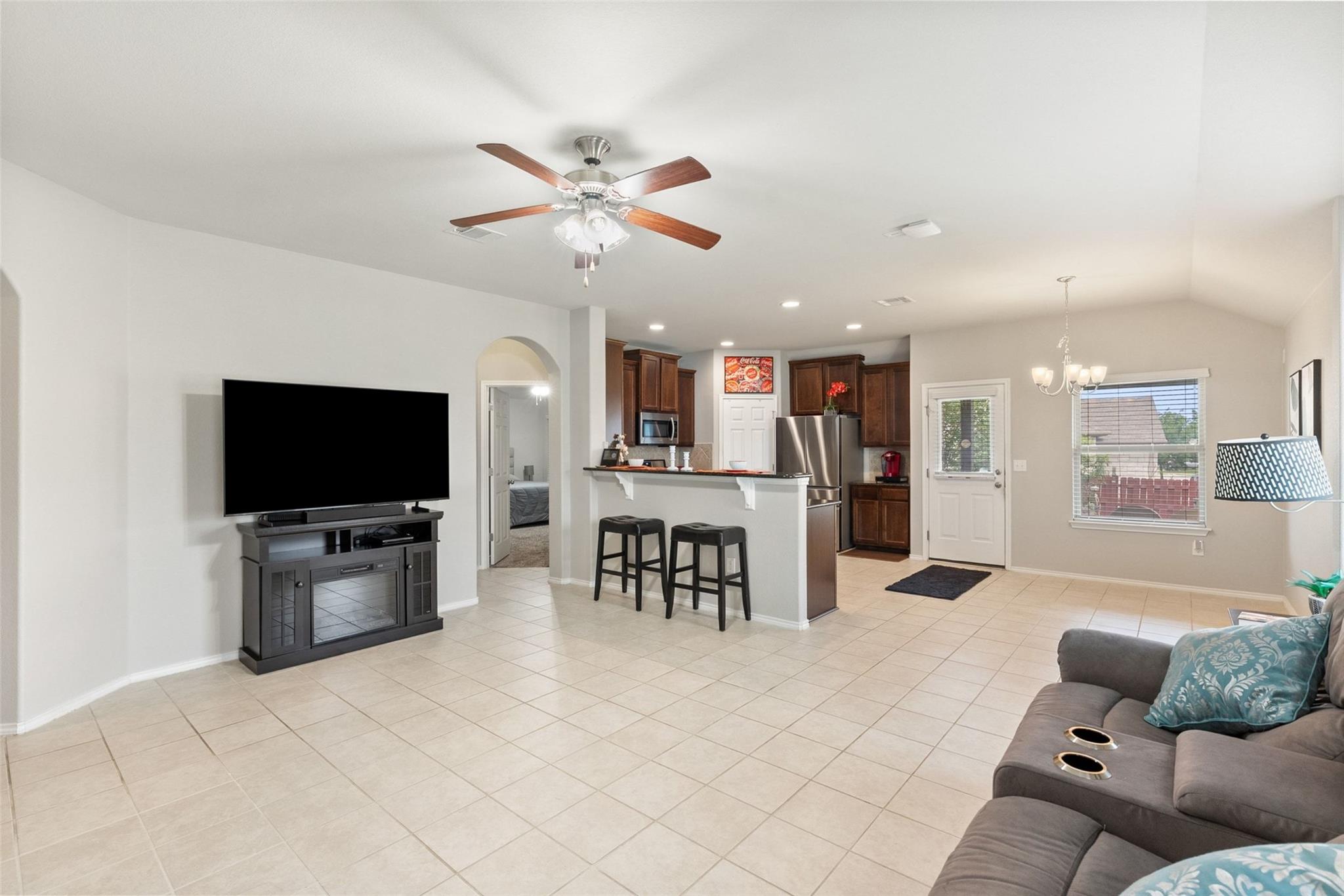 5980 Heron Dr, Buda, TX 78610