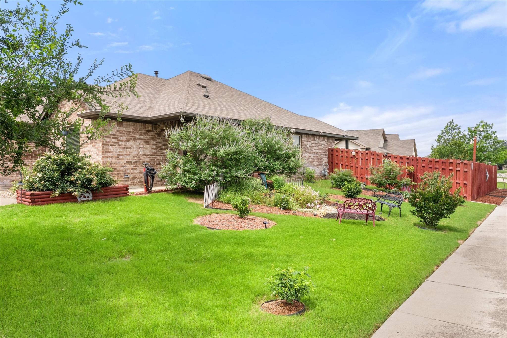 5980 Heron Dr, Buda, TX 78610