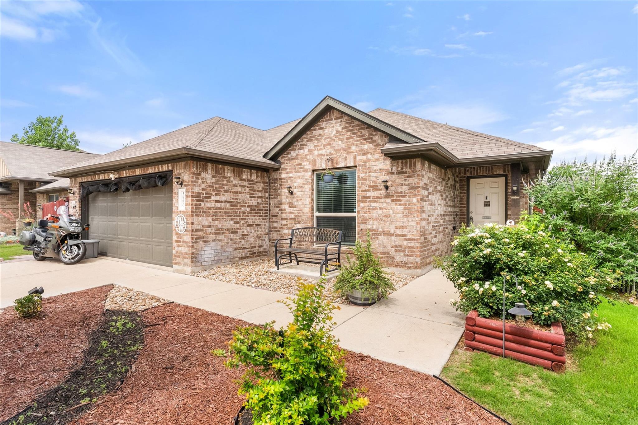5980 Heron Dr, Buda, TX 78610
