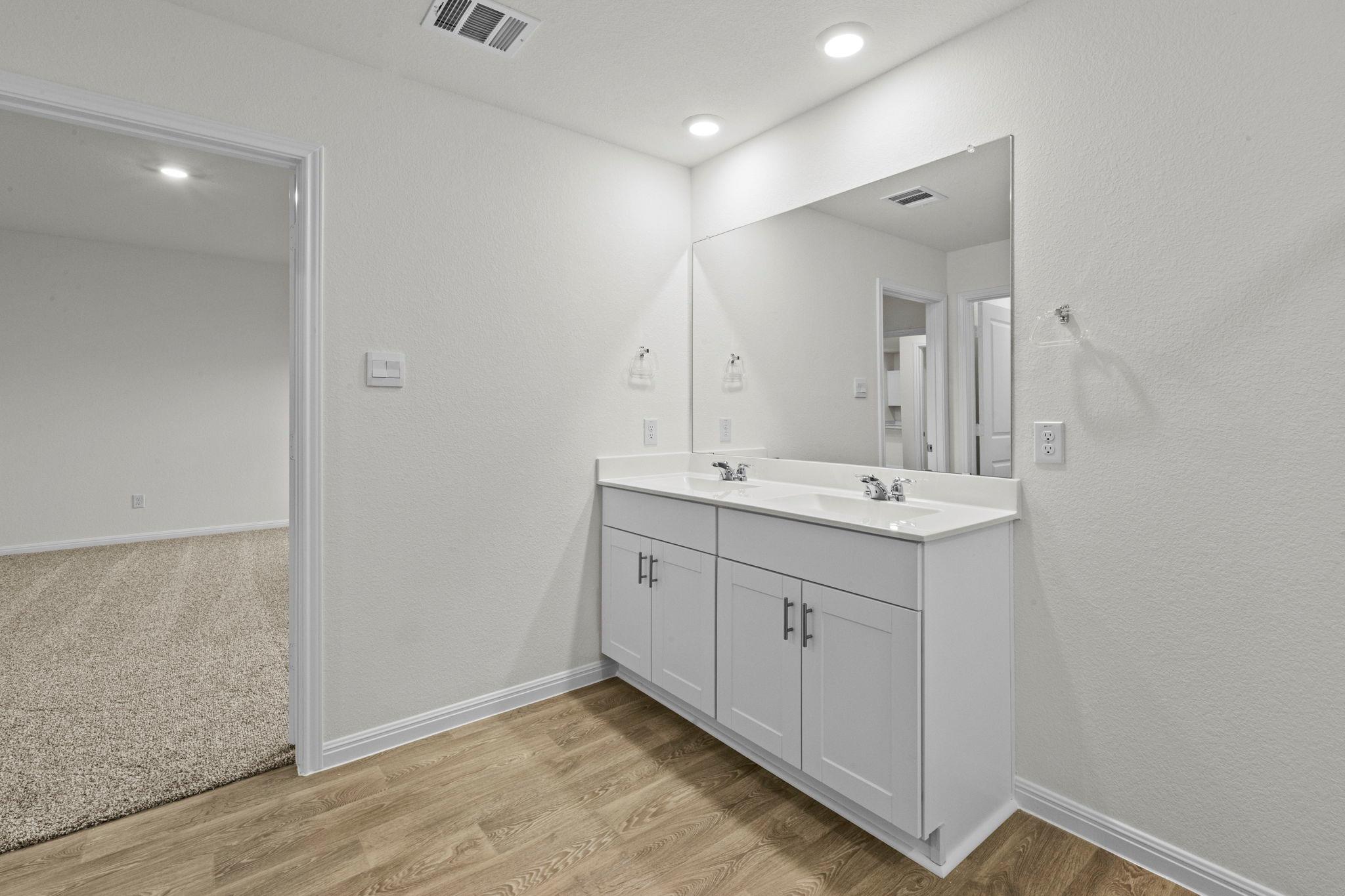 244 Flora Vista St, San Marcos, TX 78666