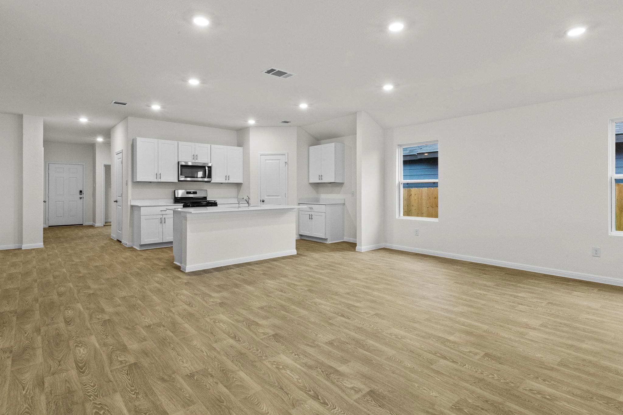 244 Flora Vista St, San Marcos, TX 78666