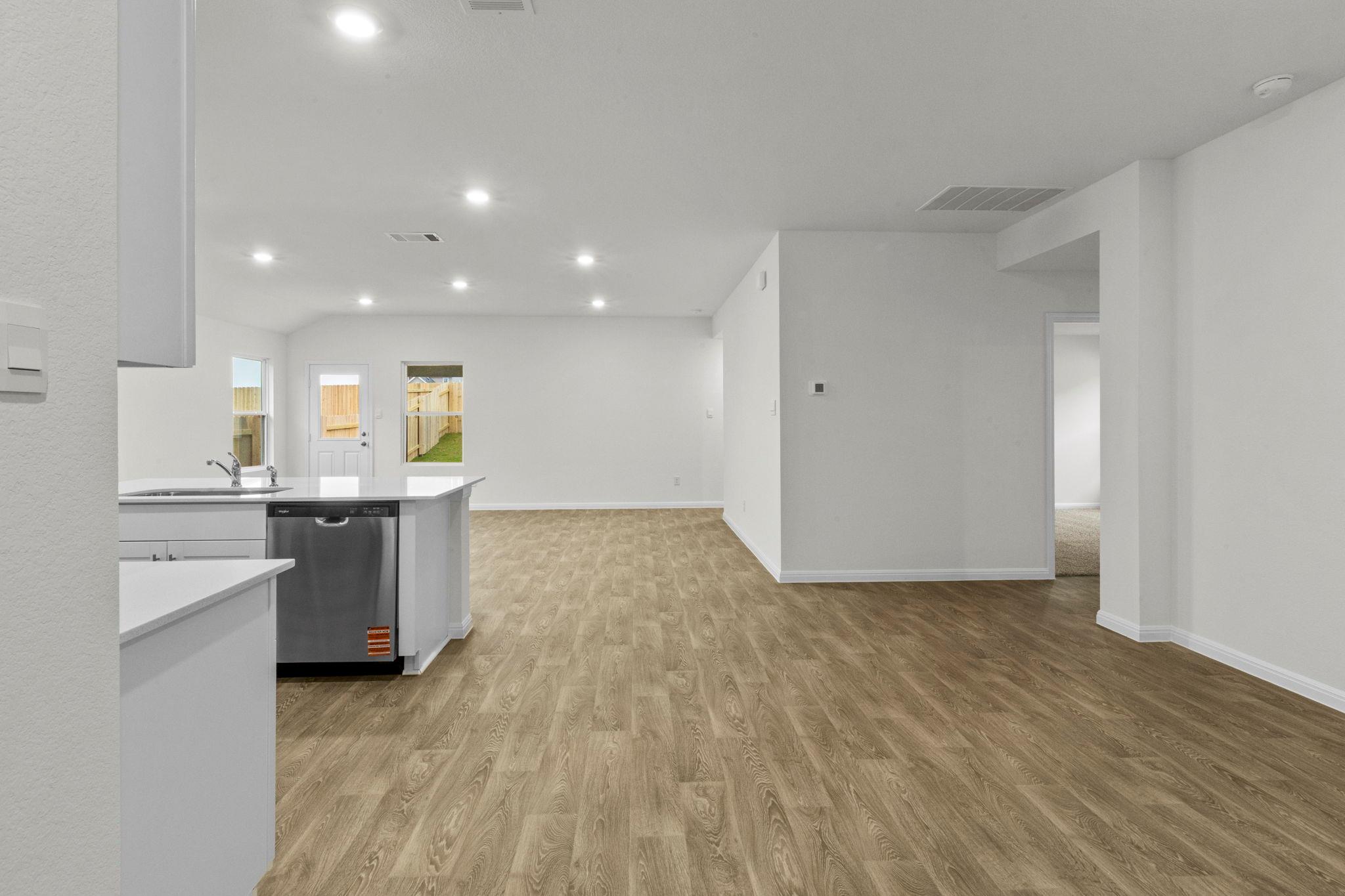 244 Flora Vista St, San Marcos, TX 78666
