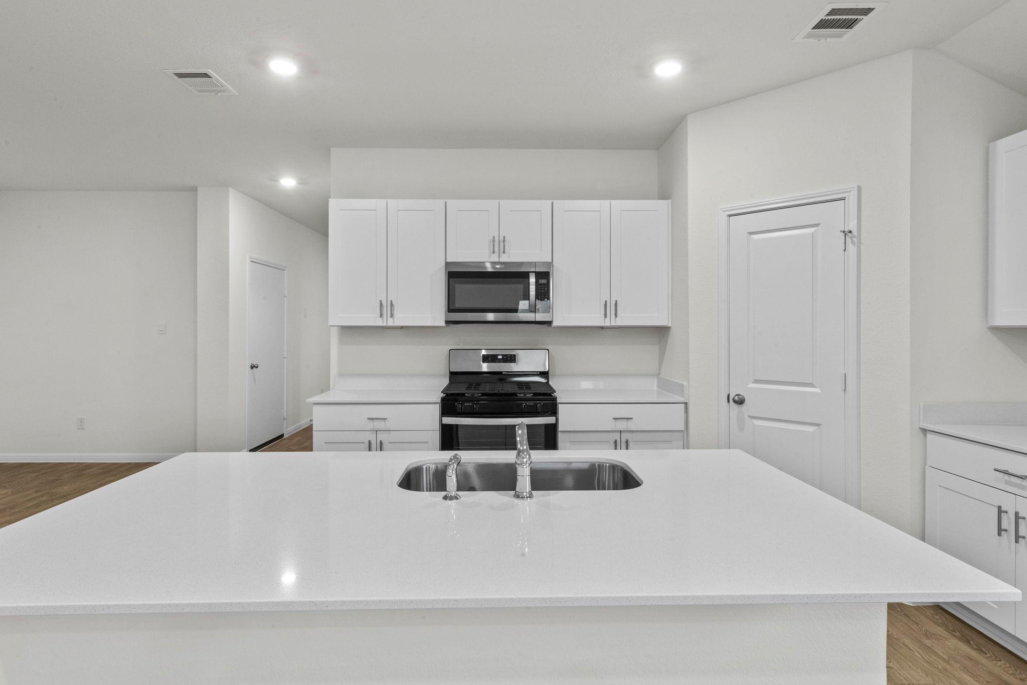 244 Flora Vista St, San Marcos, TX 78666
