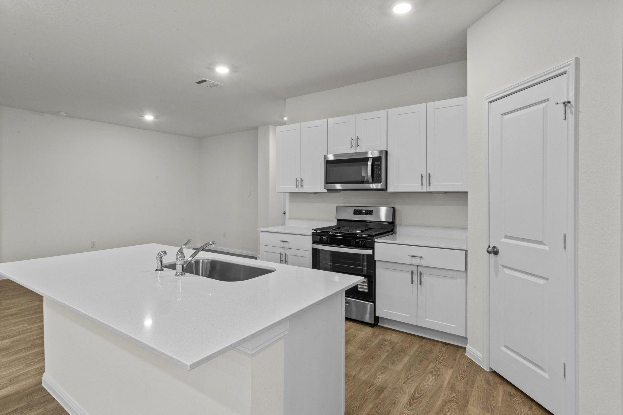 244 Flora Vista St, San Marcos, TX 78666