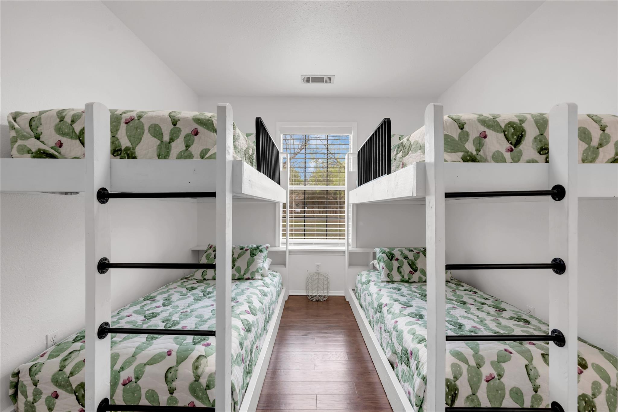 5898 RIVER OAKS Dr, Kingsland, TX 78639