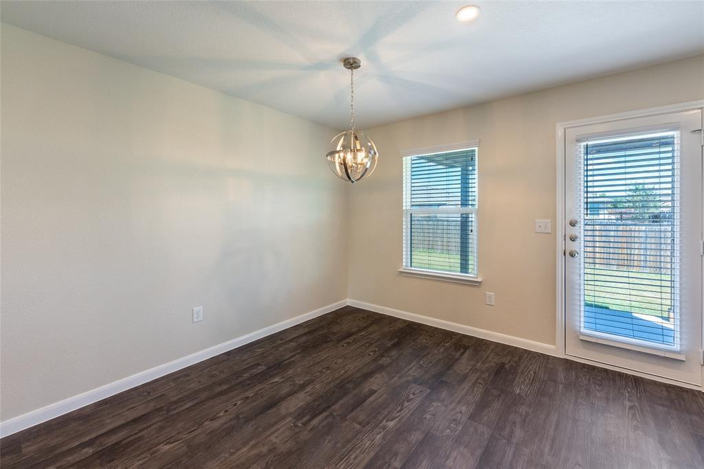 710 Mitchell Dr, Hutto, TX 78634