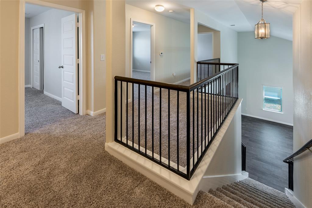 710 Mitchell Dr, Hutto, TX 78634