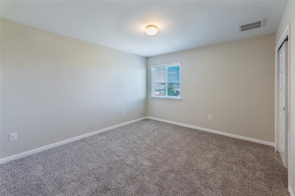 710 Mitchell Dr, Hutto, TX 78634