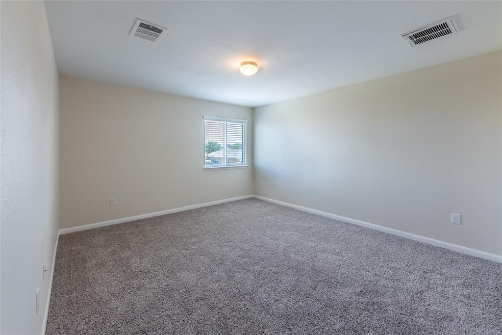 710 Mitchell Dr, Hutto, TX 78634