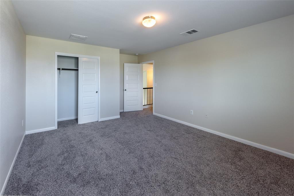 710 Mitchell Dr, Hutto, TX 78634