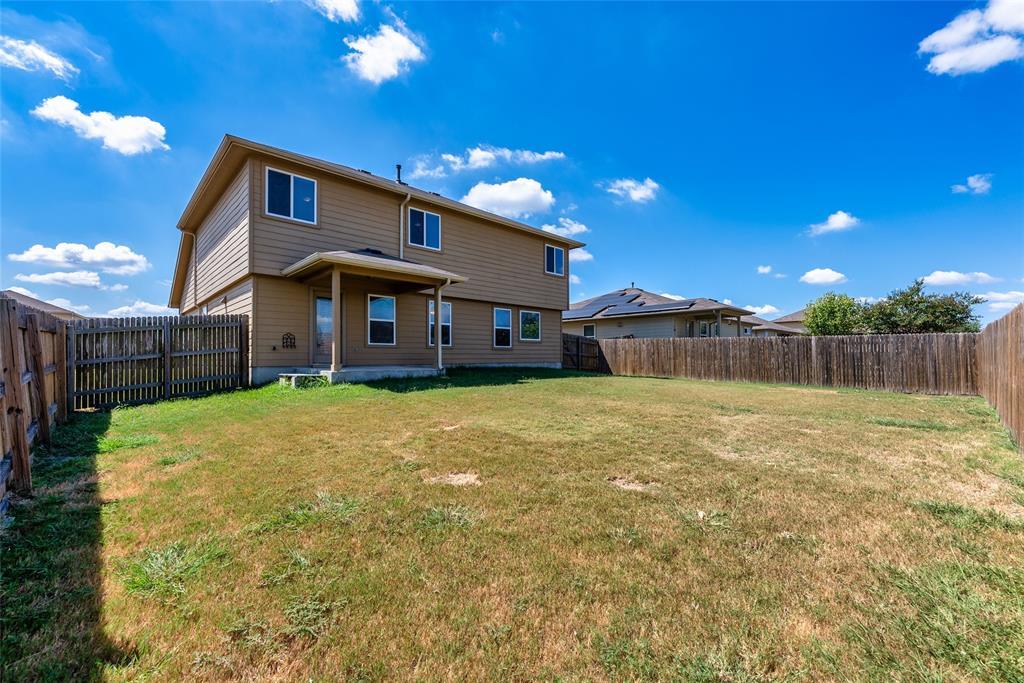 710 Mitchell Dr, Hutto, TX 78634
