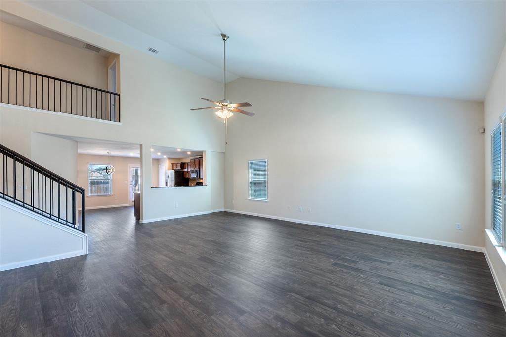 710 Mitchell Dr, Hutto, TX 78634