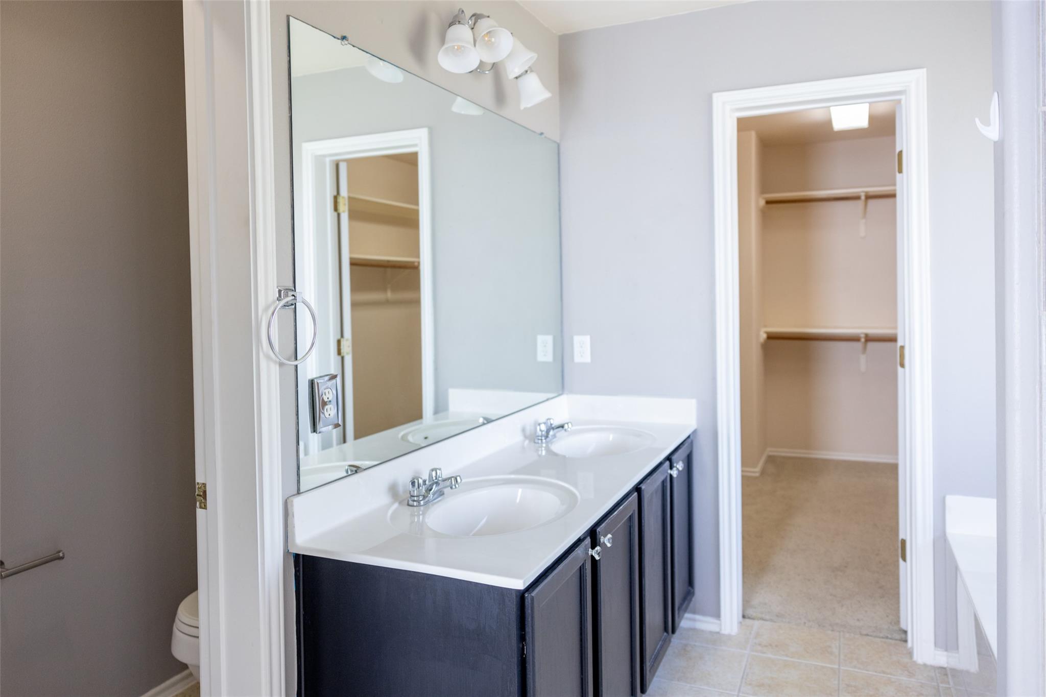 3931 Bonnie Ln, Round Rock, TX 78665