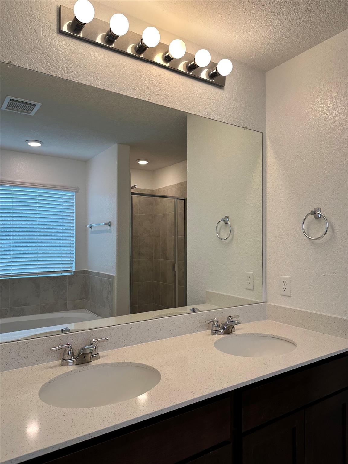 104 Wind Flower Ln, Liberty Hill, TX 78642