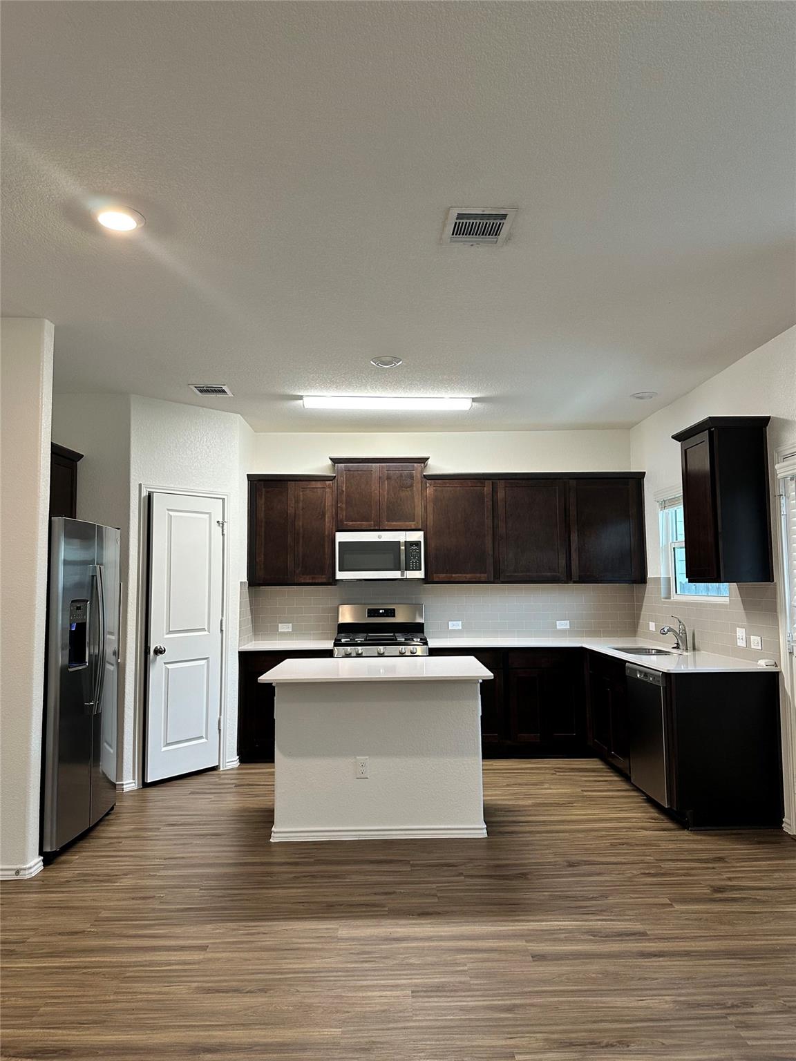 104 Wind Flower Ln, Liberty Hill, TX 78642