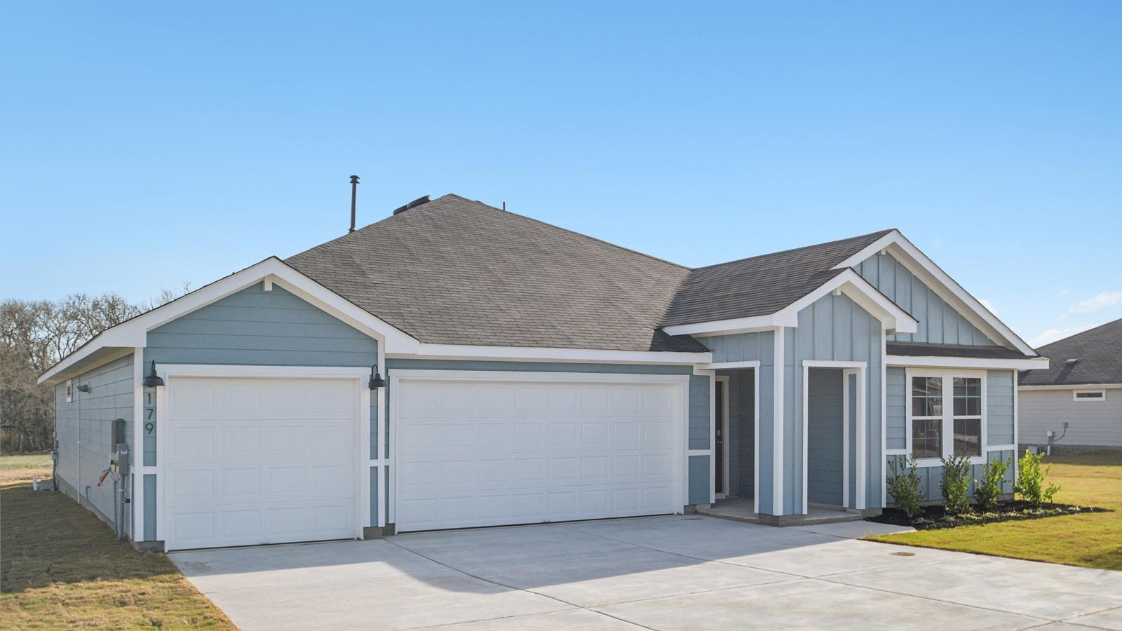 179 Great Northern Dr, Cedar Creek, TX 78612