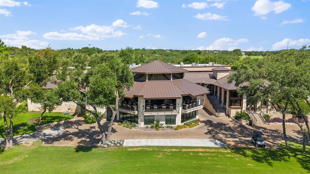 105 Birdie Dr, The Hills, TX 78738