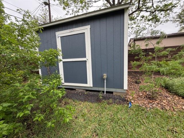 6809 Duquesne Dr, Austin, TX 78723
