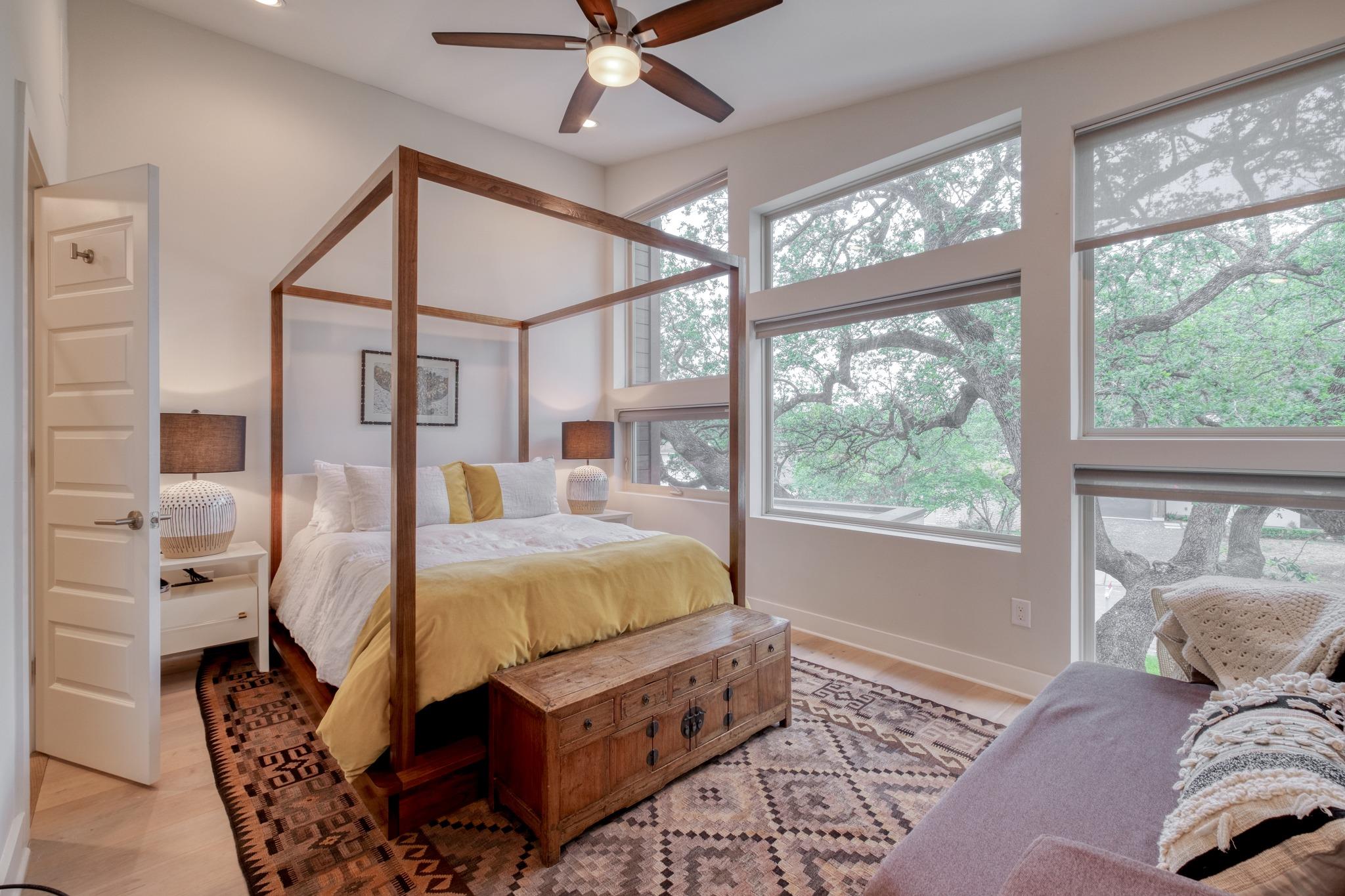 209 El Paso St, Austin, TX 78704