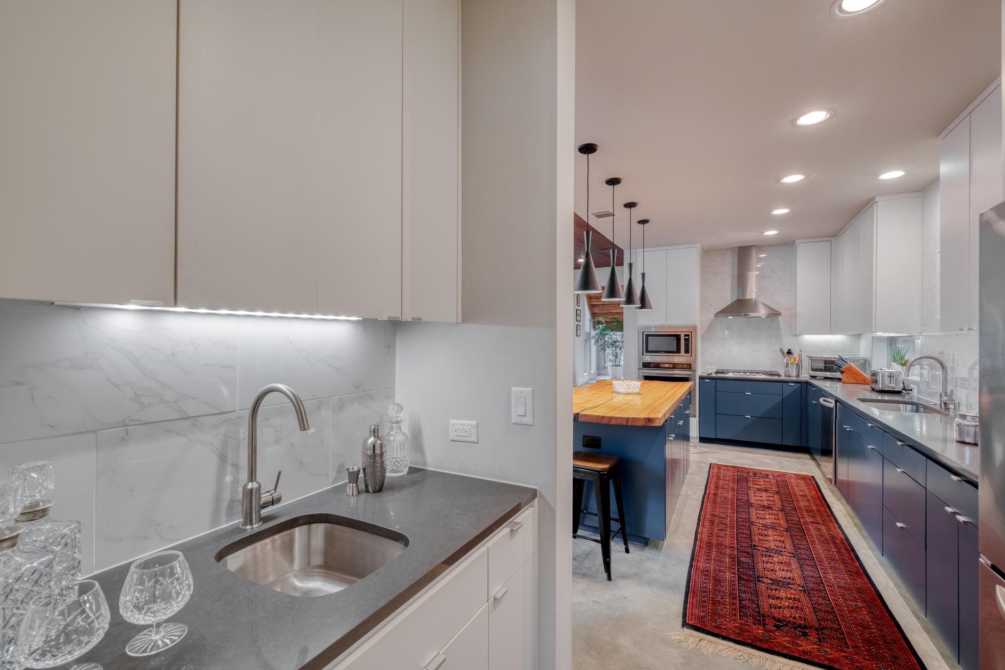 209 El Paso St, Austin, TX 78704