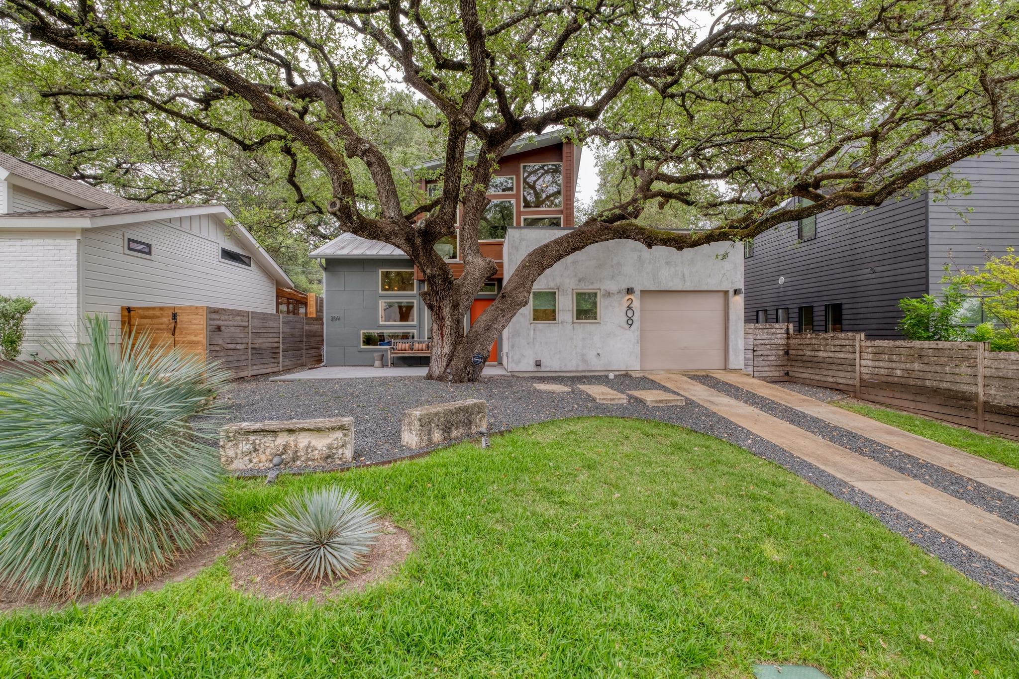209 El Paso St, Austin, TX 78704
