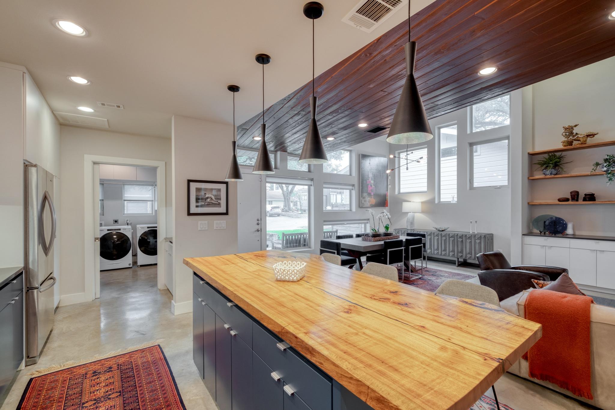 209 El Paso St, Austin, TX 78704