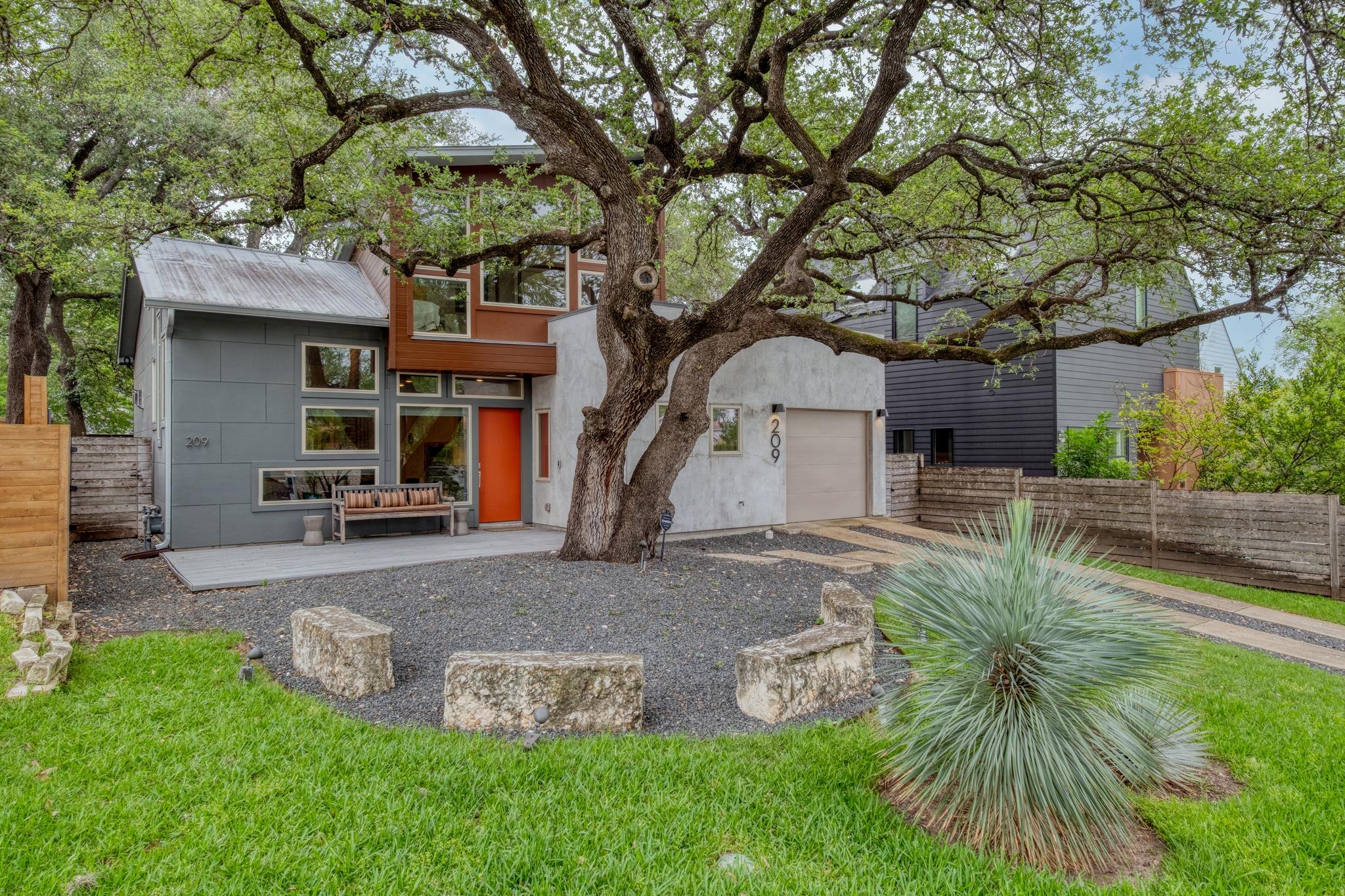 209 El Paso St, Austin, TX 78704