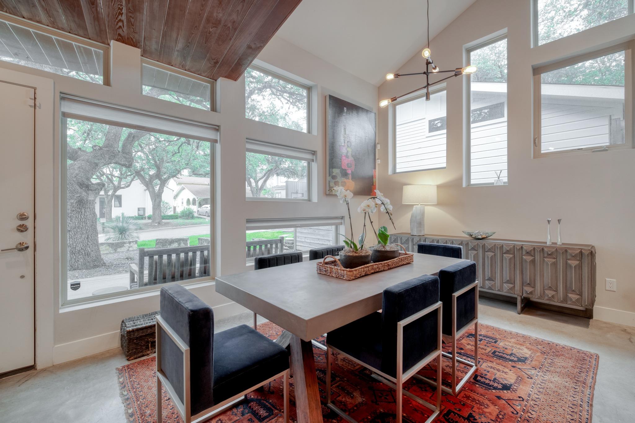 209 El Paso St, Austin, TX 78704