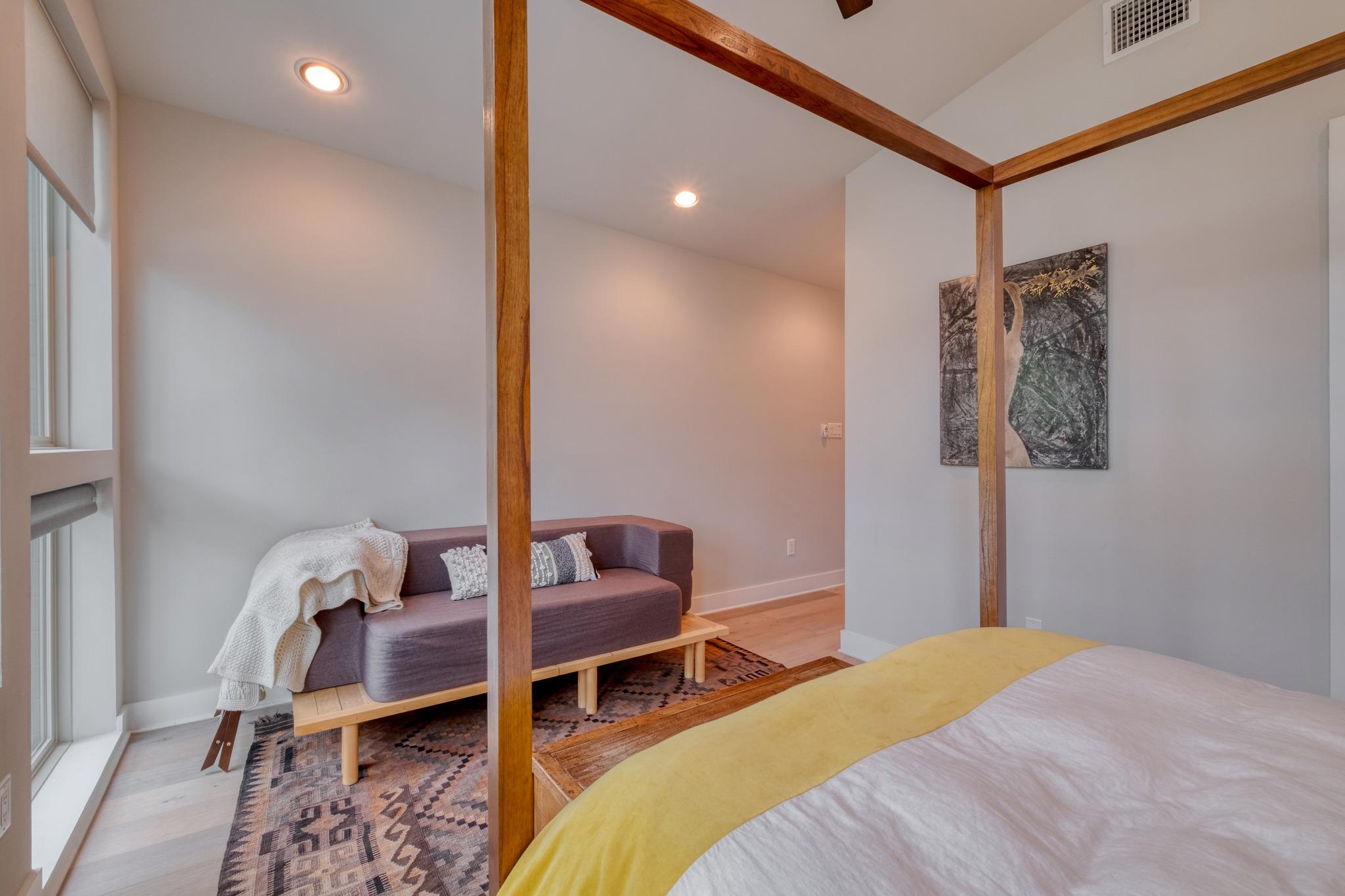 209 El Paso St, Austin, TX 78704