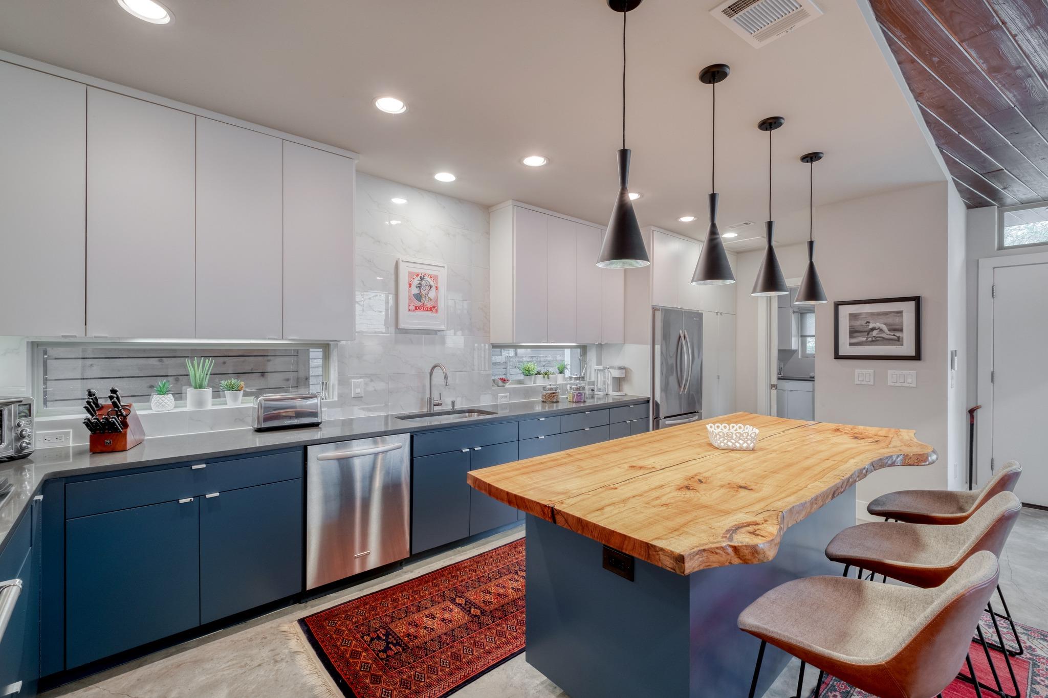 209 El Paso St, Austin, TX 78704