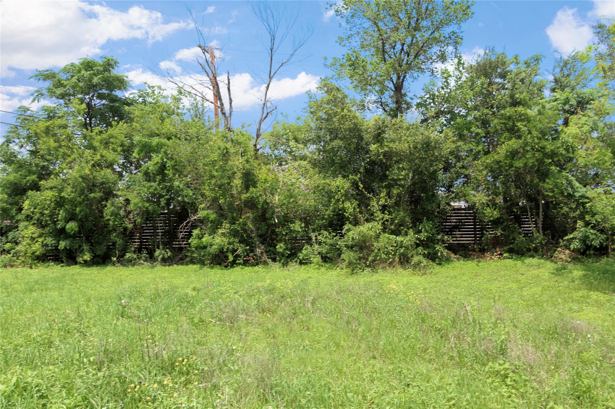 633 Uhland Rd, San Marcos, TX 78666