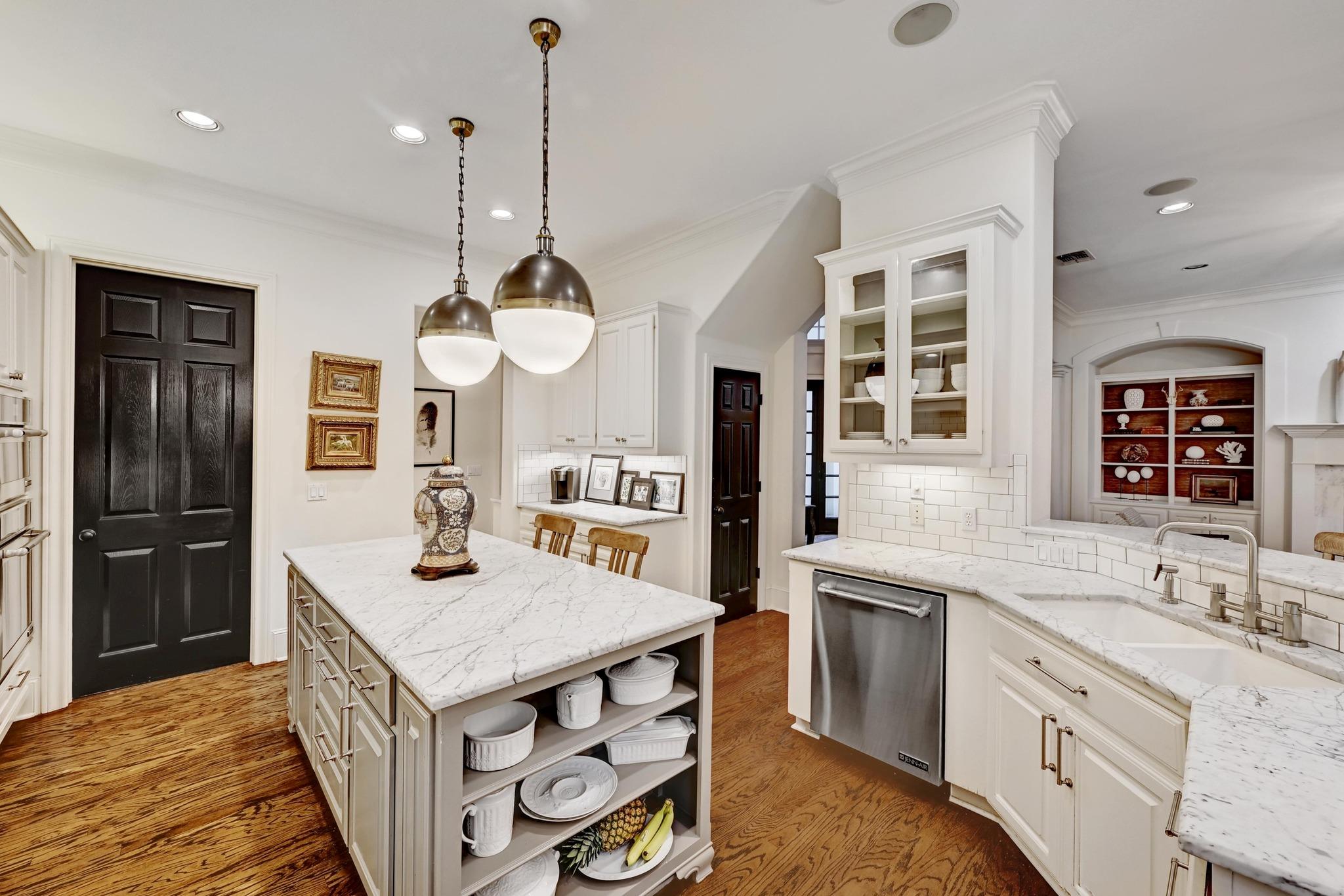 2100 Rue De St Germaine, Austin, TX 78746