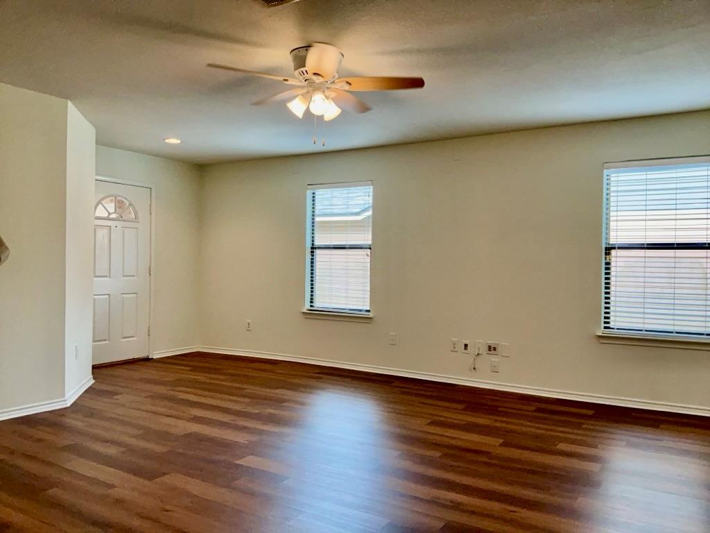 2242 Perkins Pl, Georgetown, TX 78626