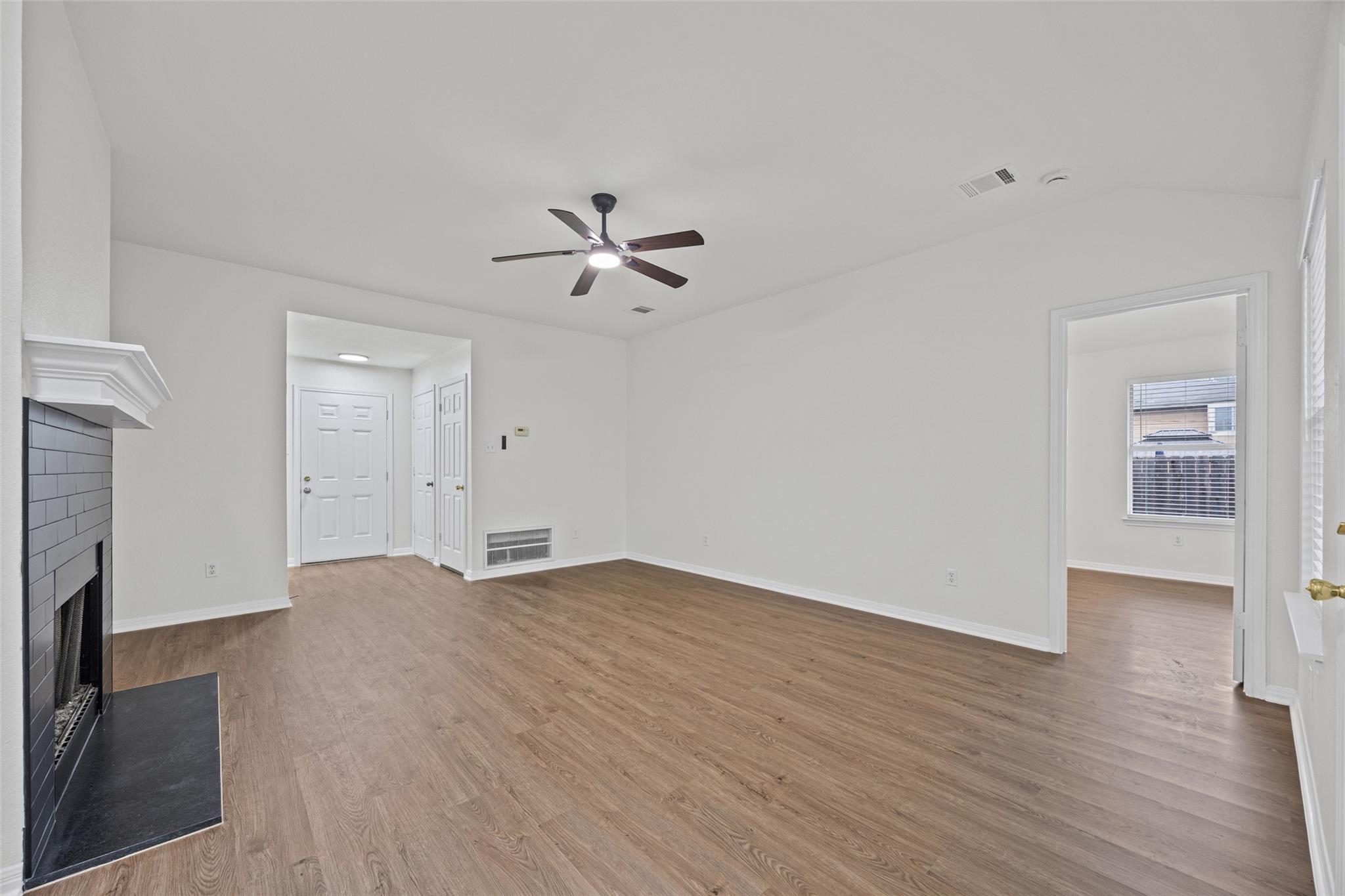 2343 Wright Cir, Round Rock, TX 78664