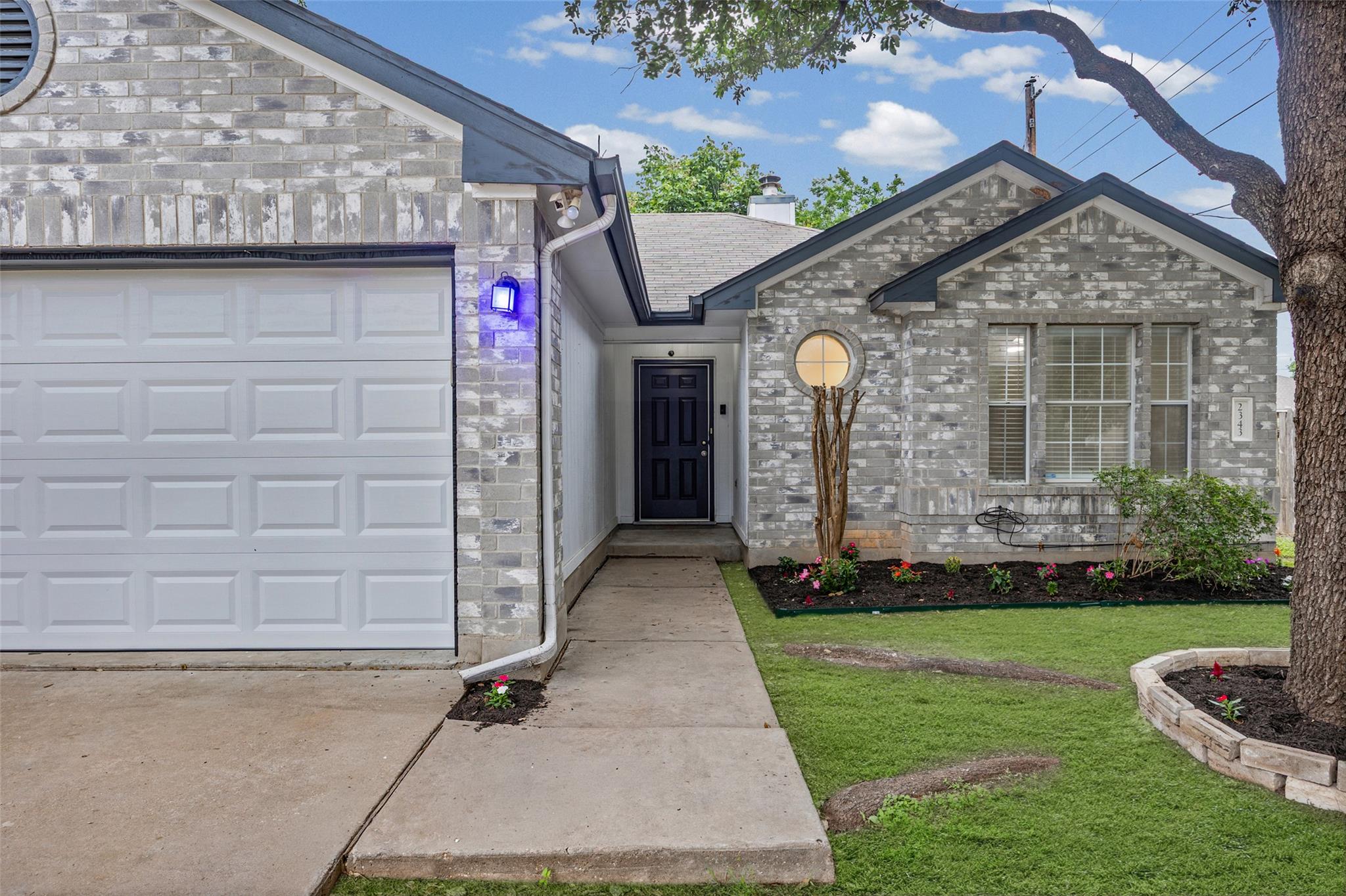 2343 Wright Cir, Round Rock, TX 78664