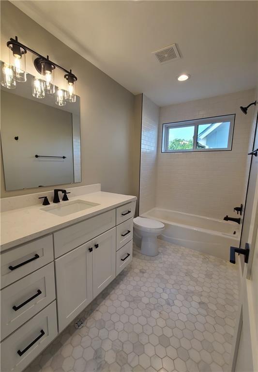 907 E 44th St # B, Austin, TX 78751