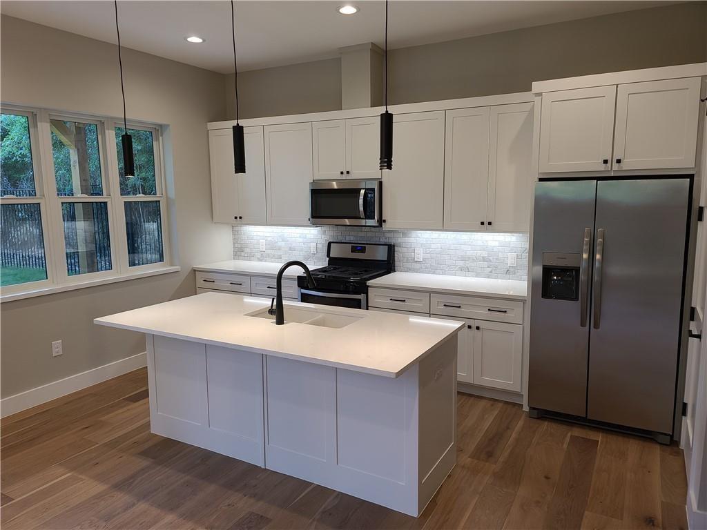 907 E 44th St # B, Austin, TX 78751