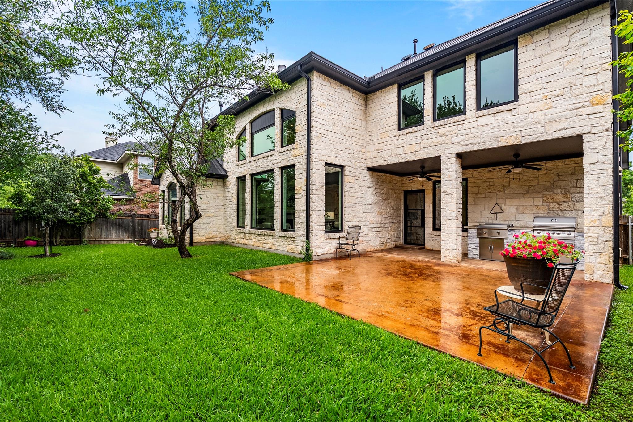 6805 Blissfield Dr, Austin, TX 78739