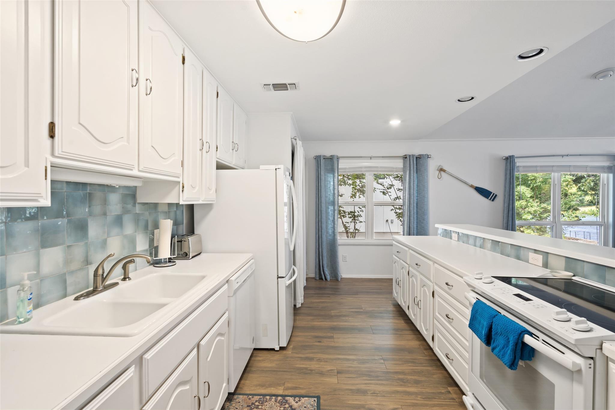 2546 Williams Lakeshore, Kingsland, TX 78639