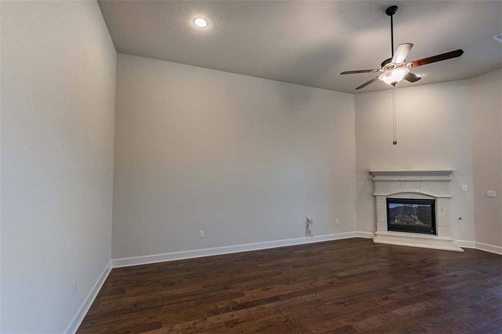 932 Hezekiah Ln, Leander, TX 78641
