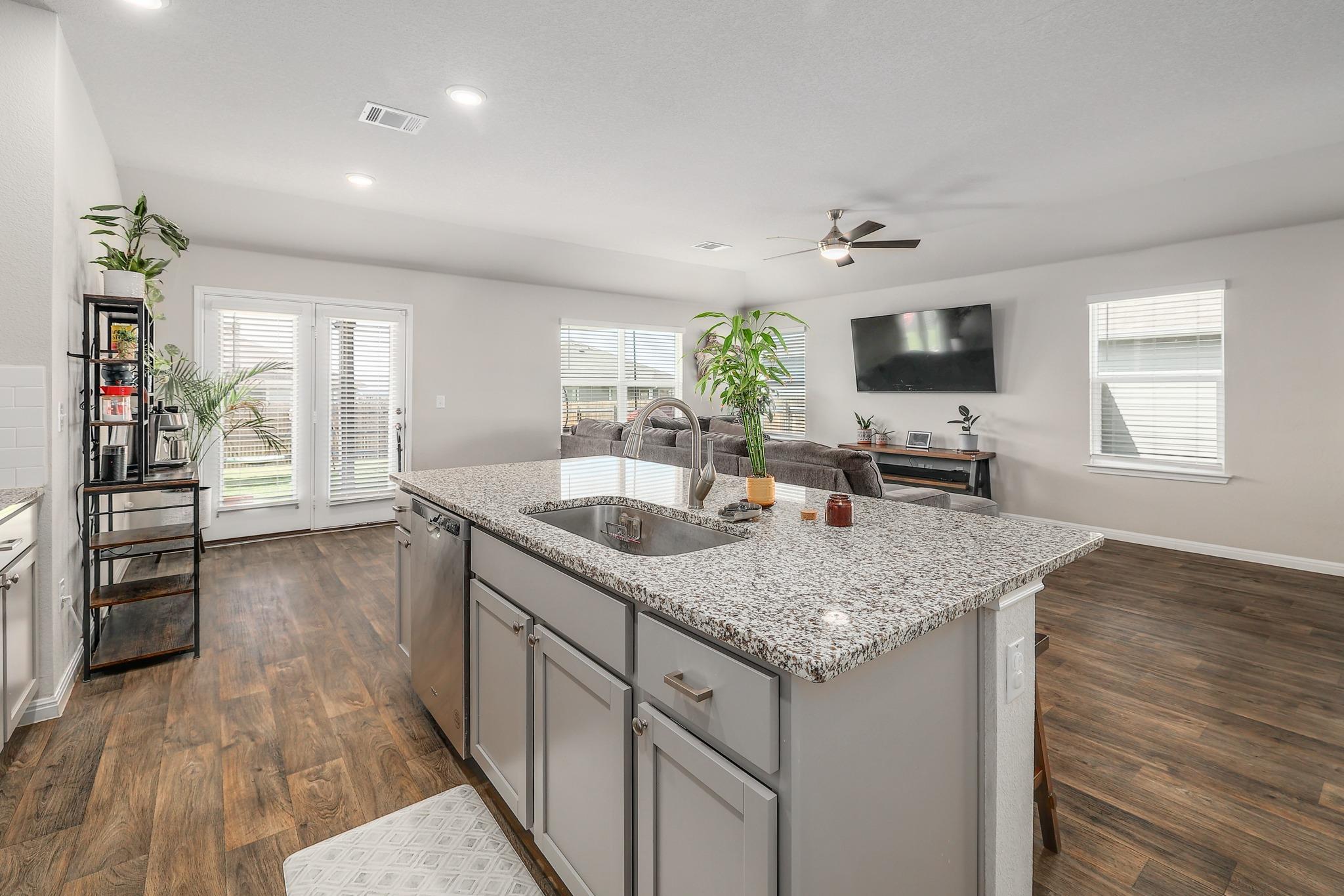 413 Hunter Loop, Bertram, TX 78605