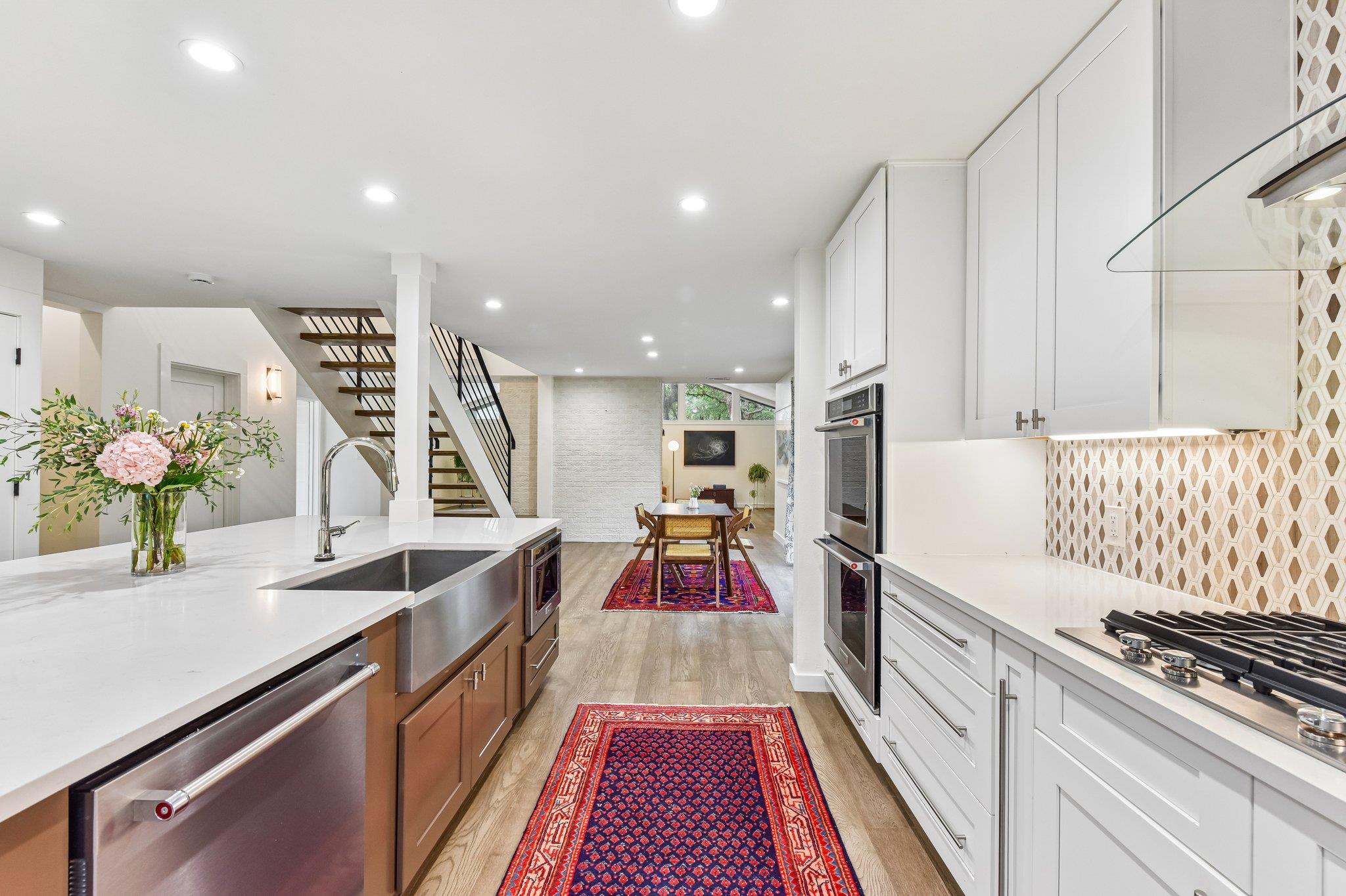 9004 Tara Ln, Austin, TX 78737