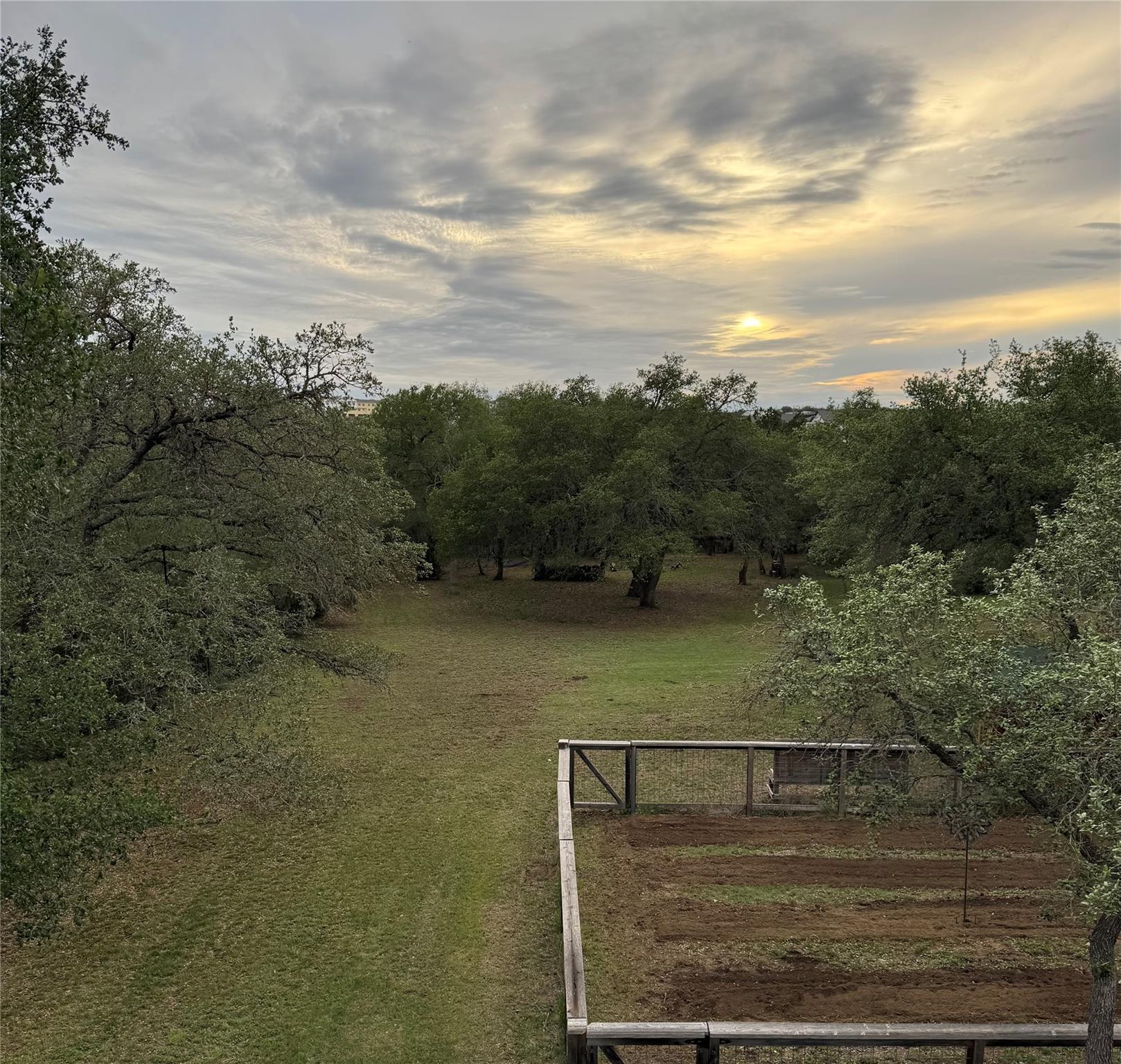 9004 Tara Ln, Austin, TX 78737