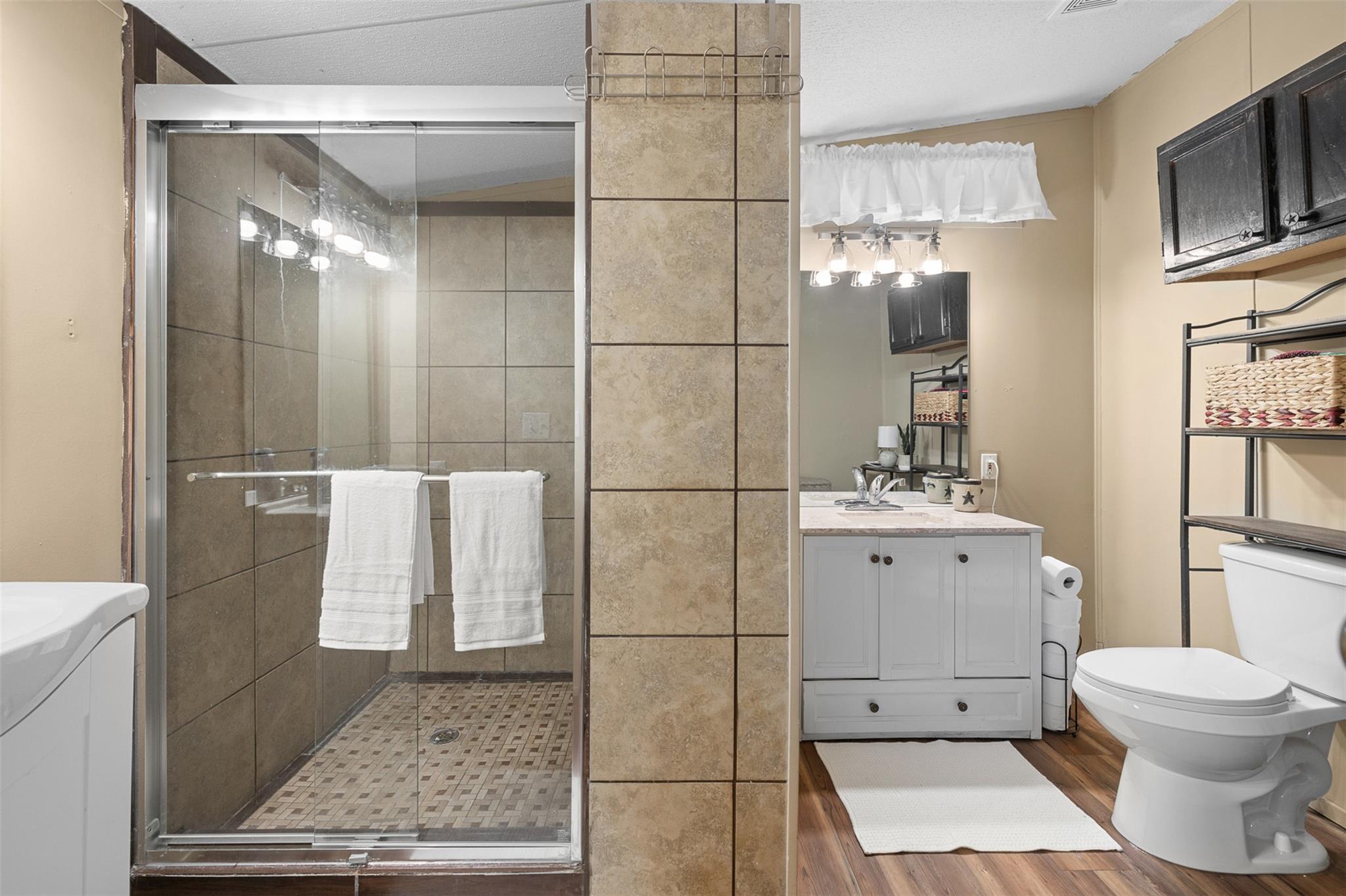 857 E Guadalupe St, La Grange, TX 78945